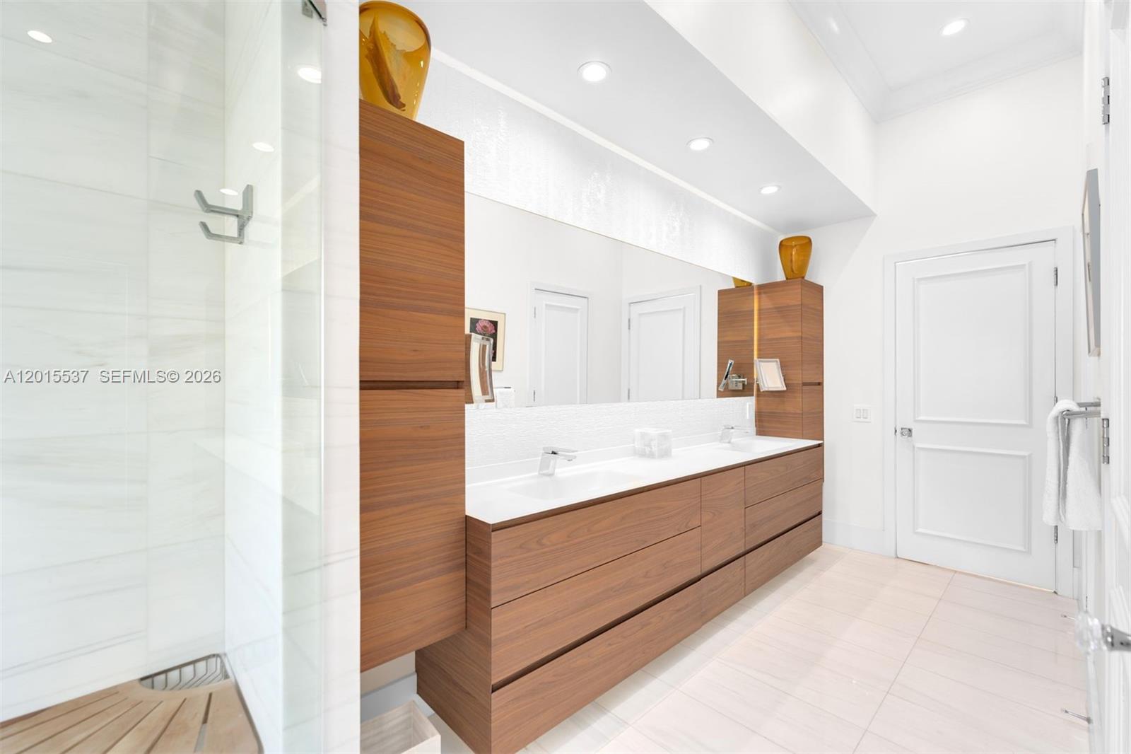 3 Turtle Walk, Key Biscayne FL 33149