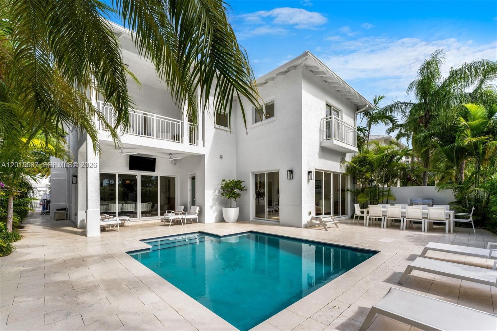 3 Turtle Walk, Key Biscayne FL 33149