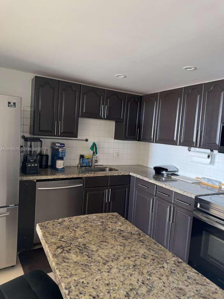 13499 Biscayne Blvd #906, North Miami FL 33181