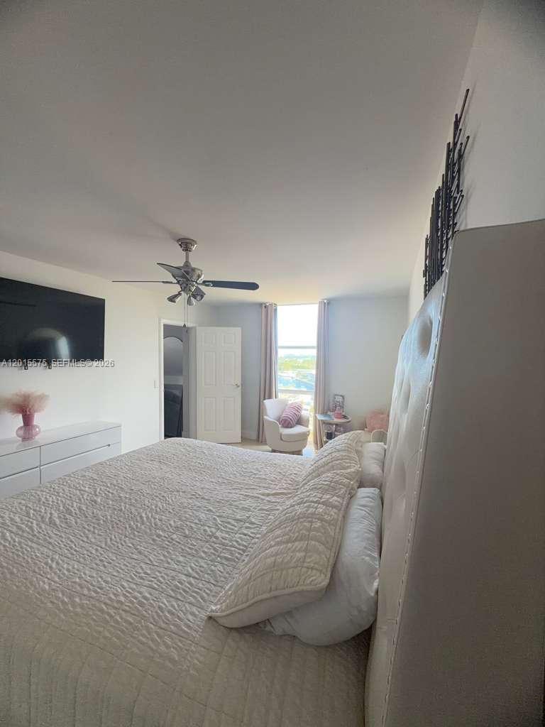 13499 Biscayne Blvd #906, North Miami FL 33181