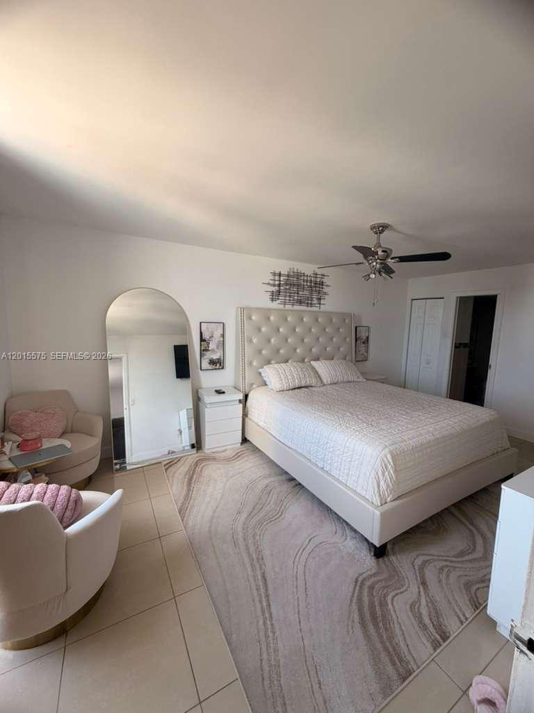 13499 Biscayne Blvd #906, North Miami FL 33181