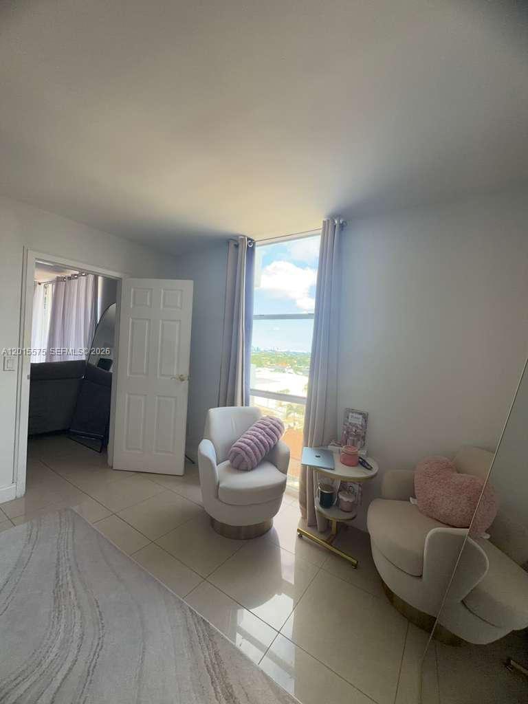13499 Biscayne Blvd #906, North Miami FL 33181