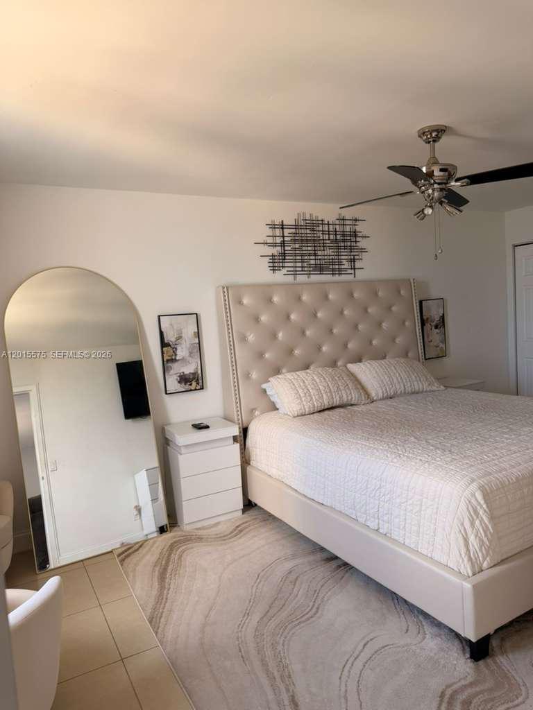 13499 Biscayne Blvd #906, North Miami FL 33181