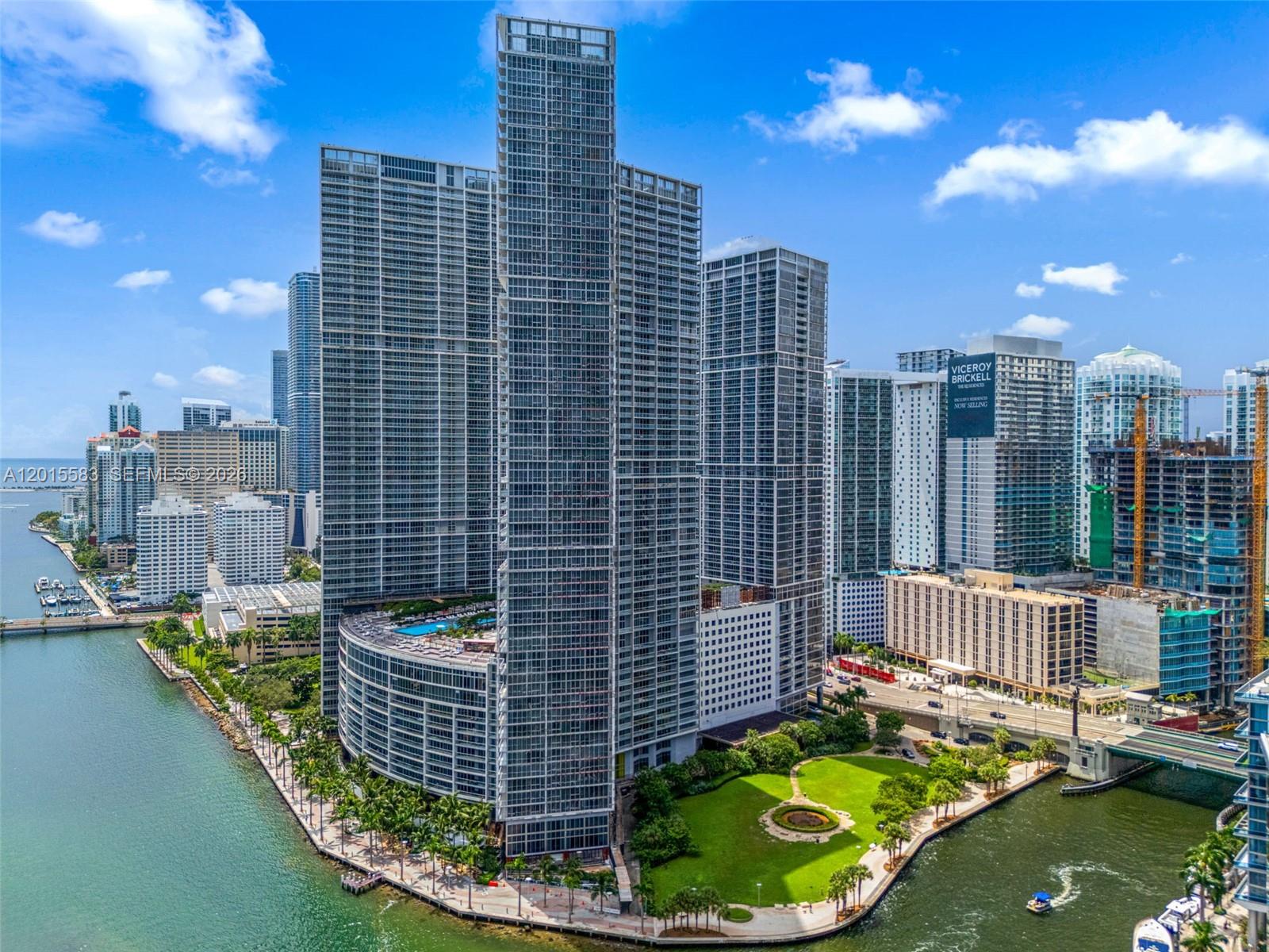 465 Brickell Ave #1016, Miami FL 33131