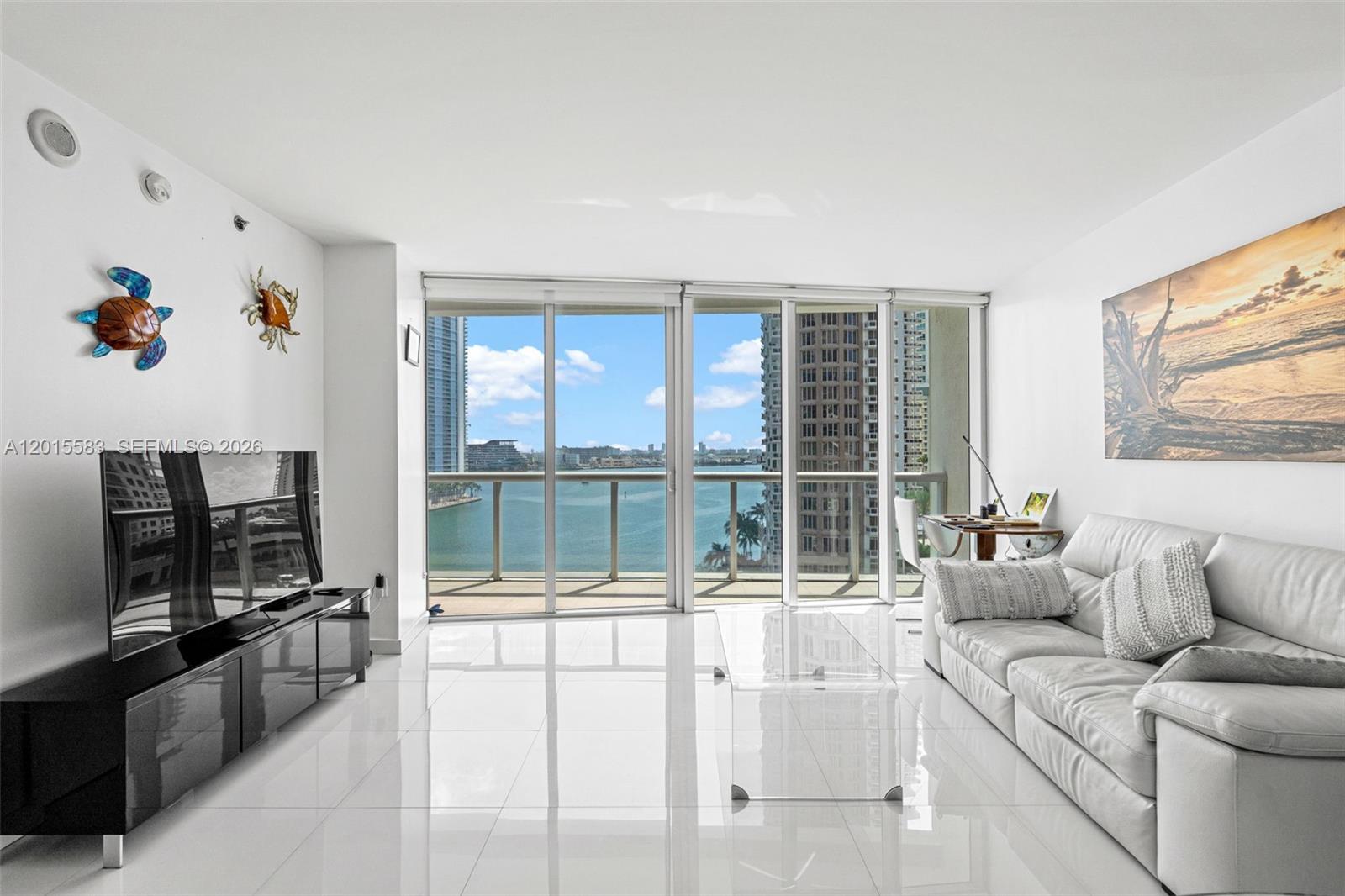 465 Brickell Ave #1016, Miami FL 33131