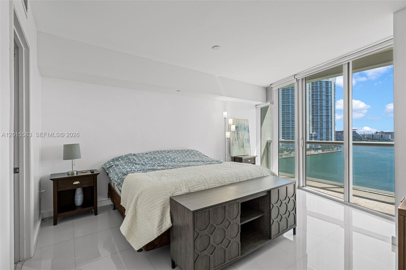 465 Brickell Ave #1016, Miami FL 33131