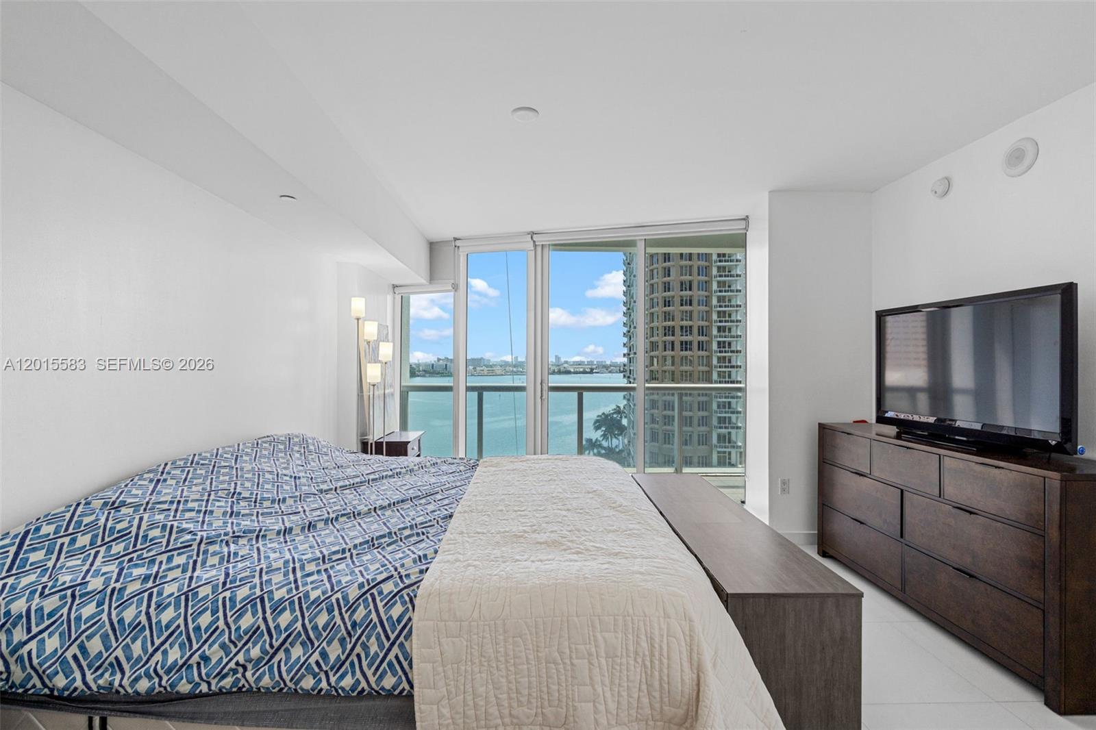 465 Brickell Ave #1016, Miami FL 33131