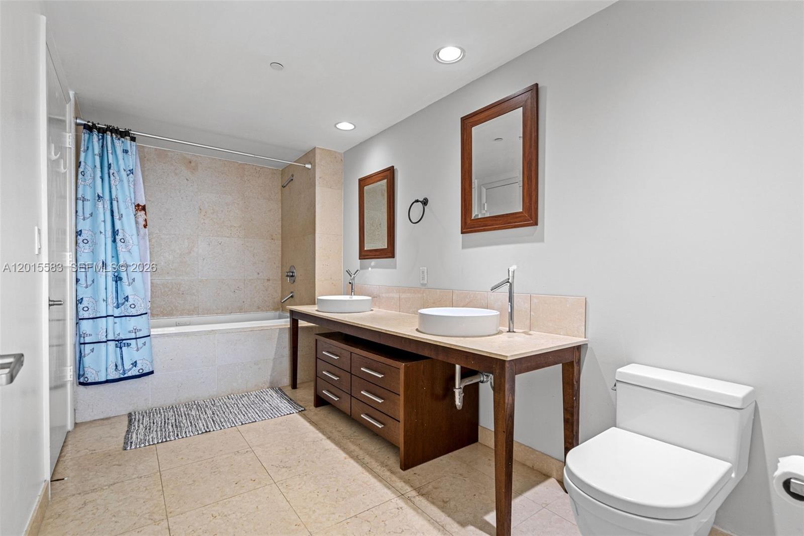 465 Brickell Ave #1016, Miami FL 33131