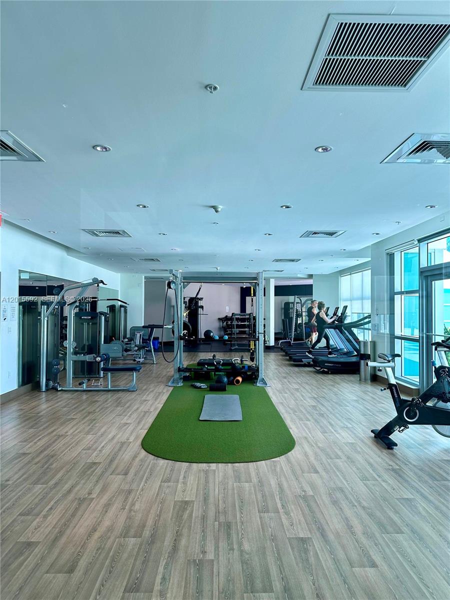 3301 NE 1st Ave #H1811, Miami FL 33137