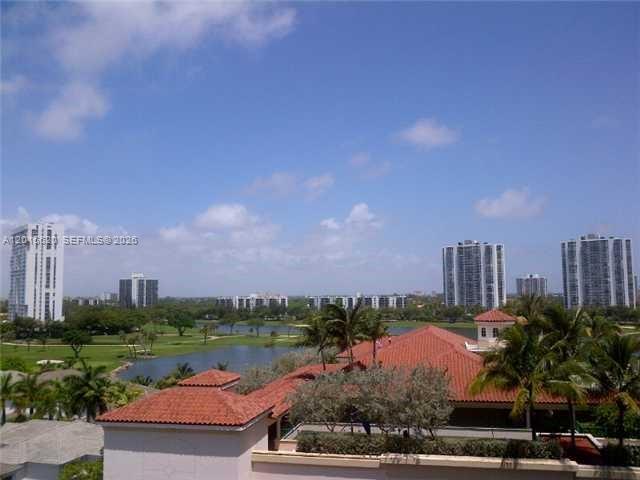 19900 E Country Club Dr #804, Aventura FL 33180