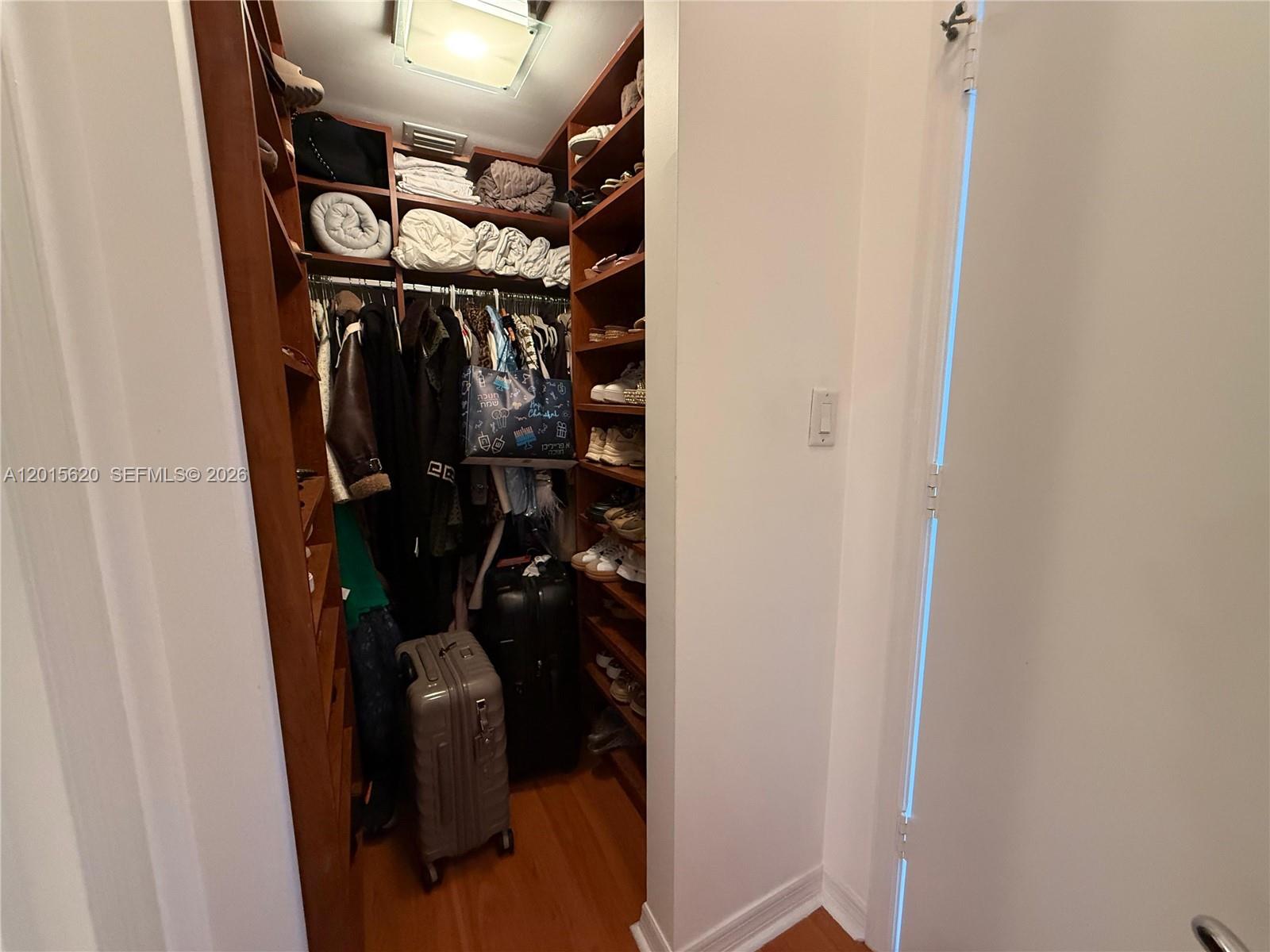 19900 E Country Club Dr #804, Aventura FL 33180