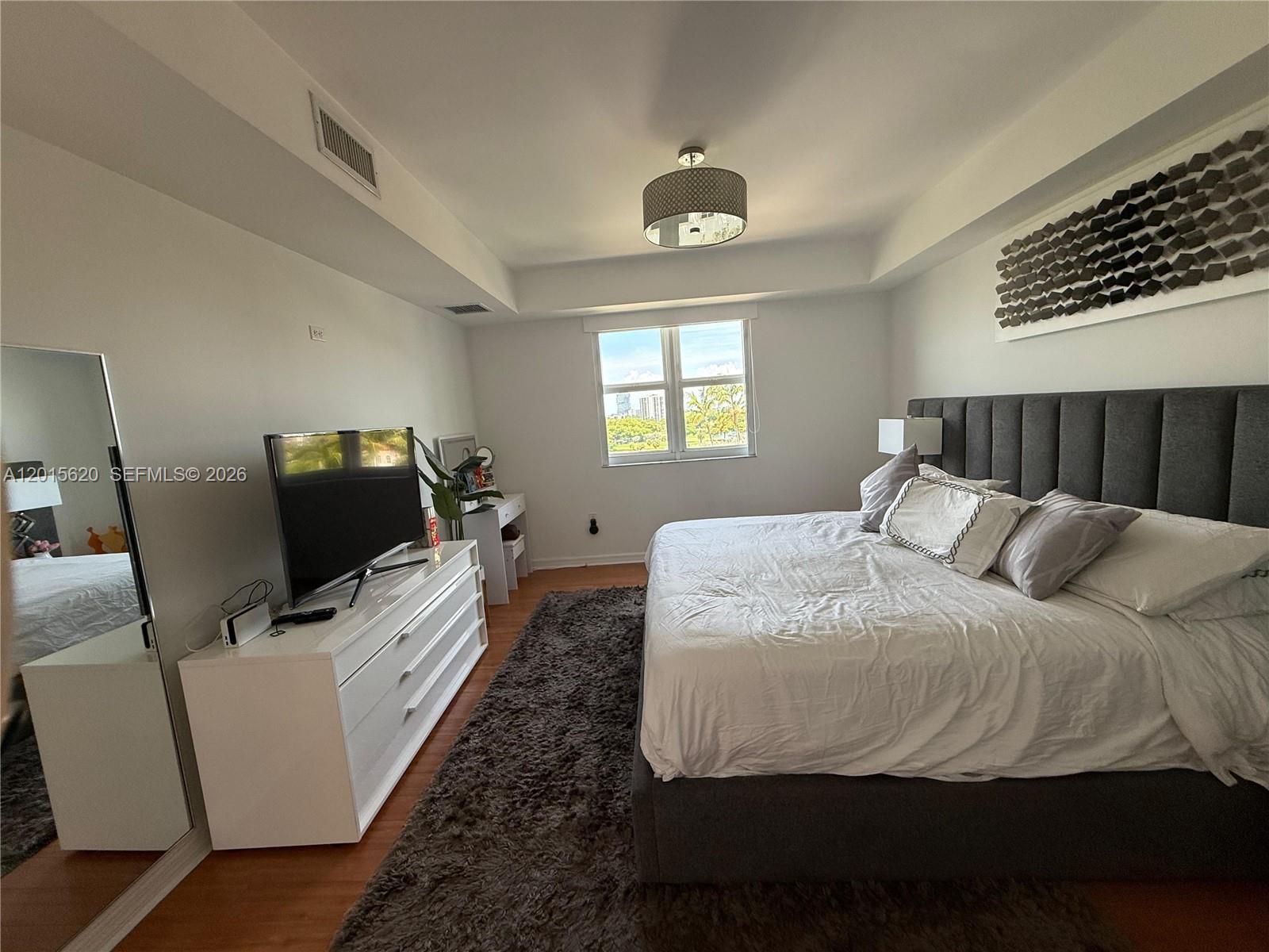 19900 E Country Club Dr #804, Aventura FL 33180