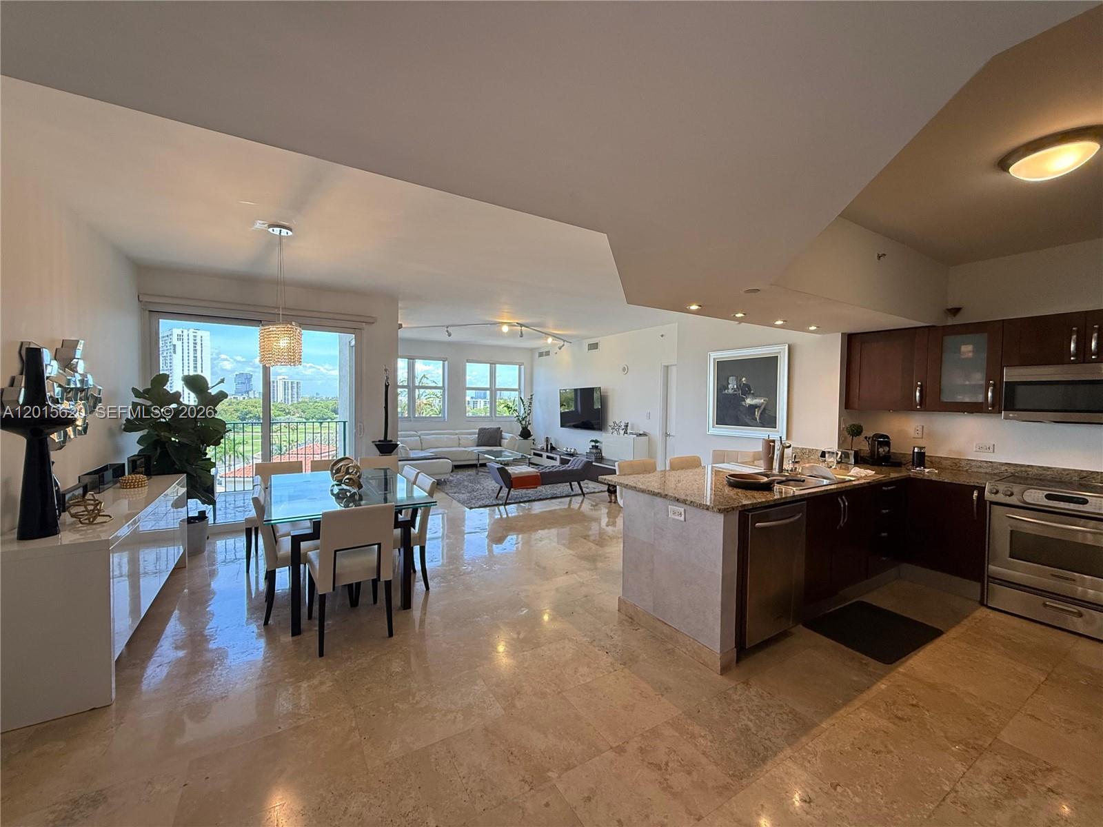 19900 E Country Club Dr #804, Aventura FL 33180