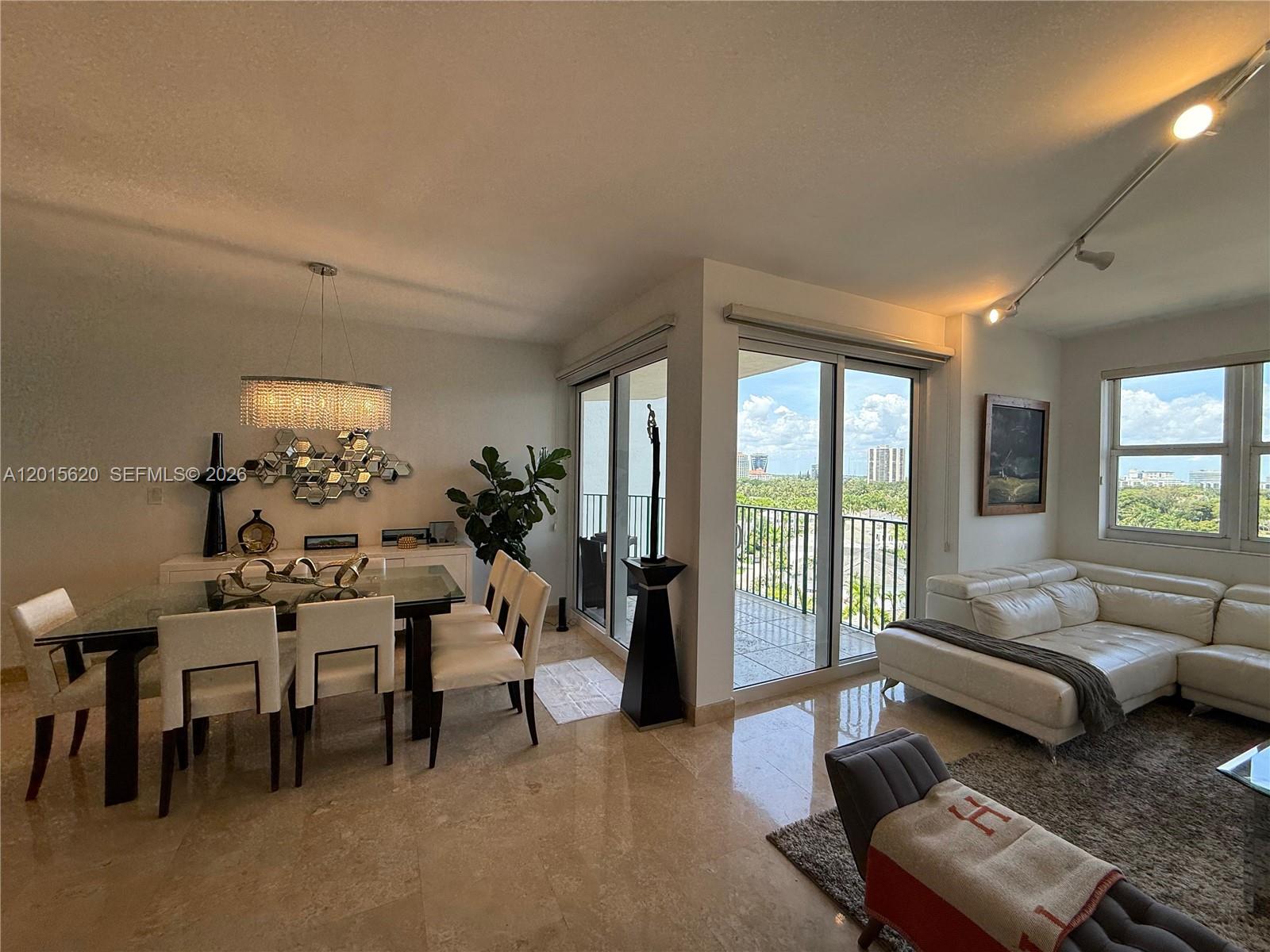 19900 E Country Club Dr #804, Aventura FL 33180