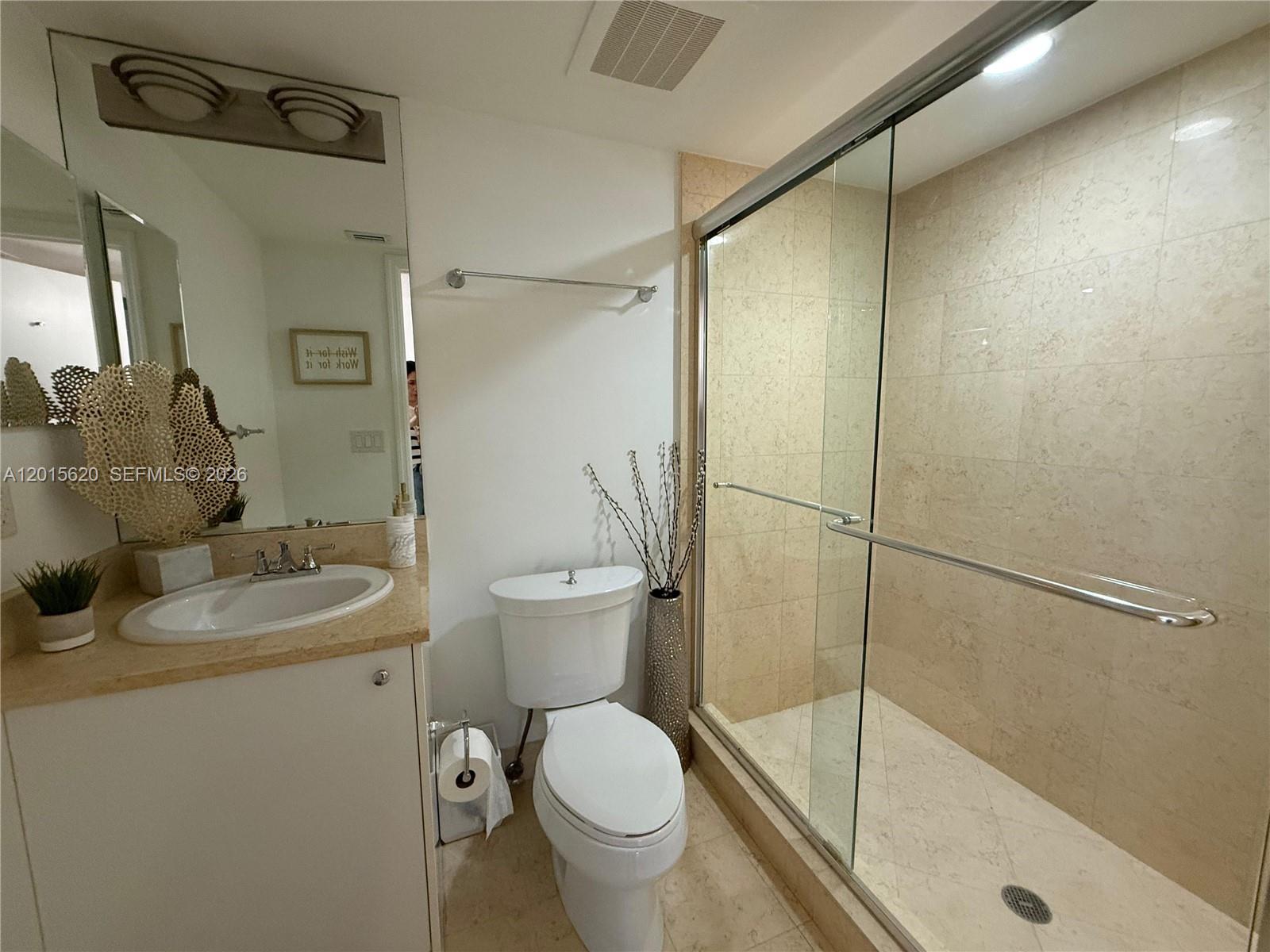 19900 E Country Club Dr #804, Aventura FL 33180