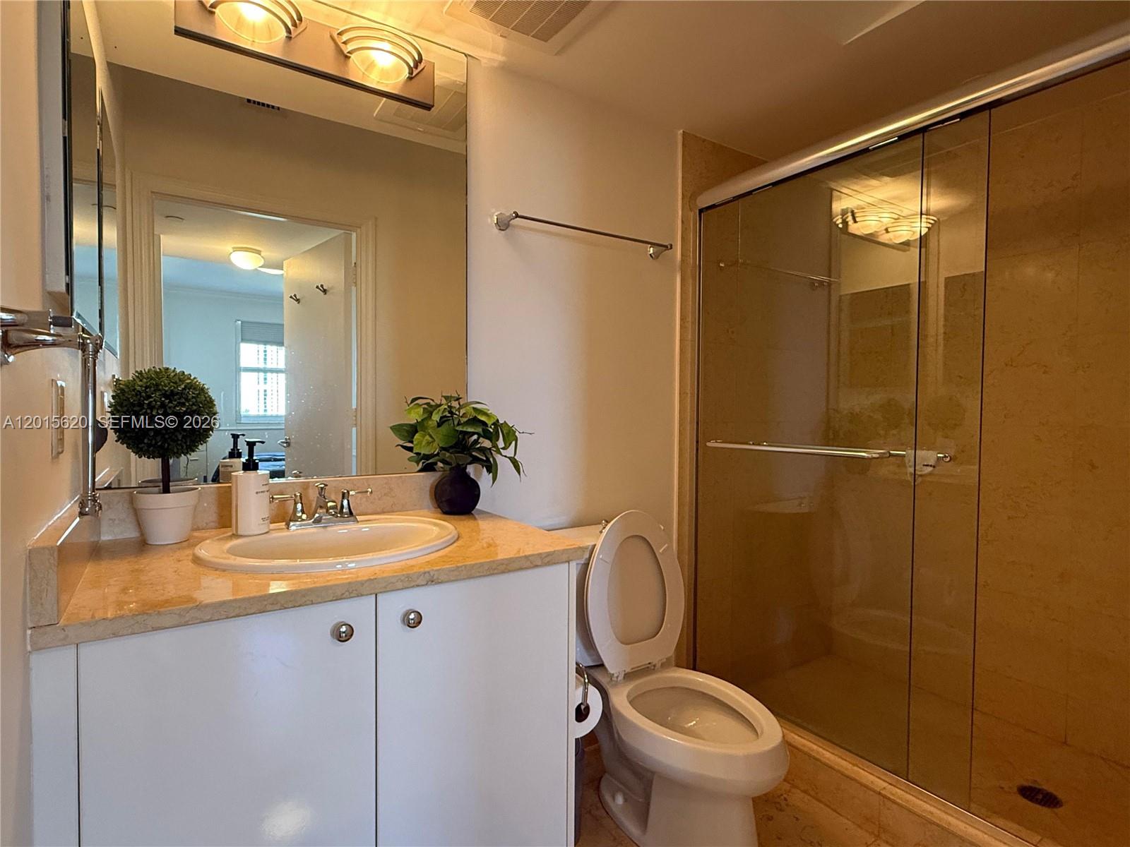 19900 E Country Club Dr #804, Aventura FL 33180