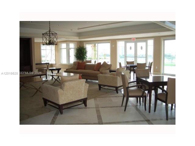 19900 E Country Club Dr #804, Aventura FL 33180