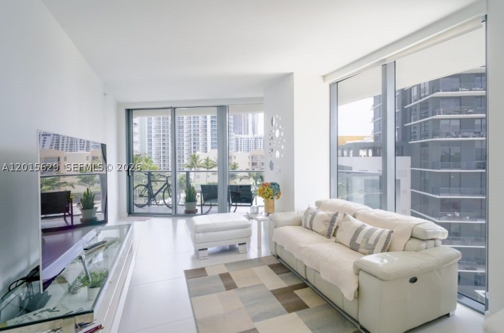 501 NE 31st St #608, Miami FL 33137