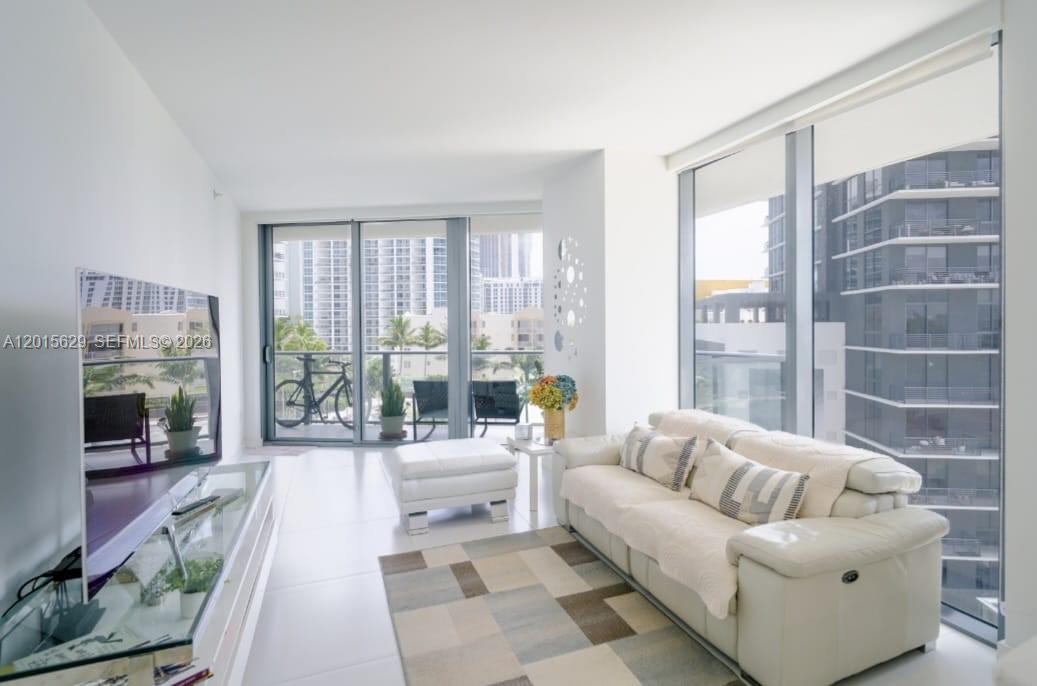 501 NE 31st St #608, Miami FL 33137