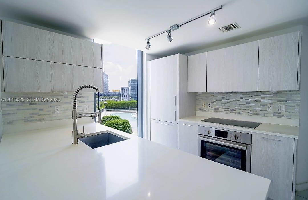 501 NE 31st St #608, Miami FL 33137