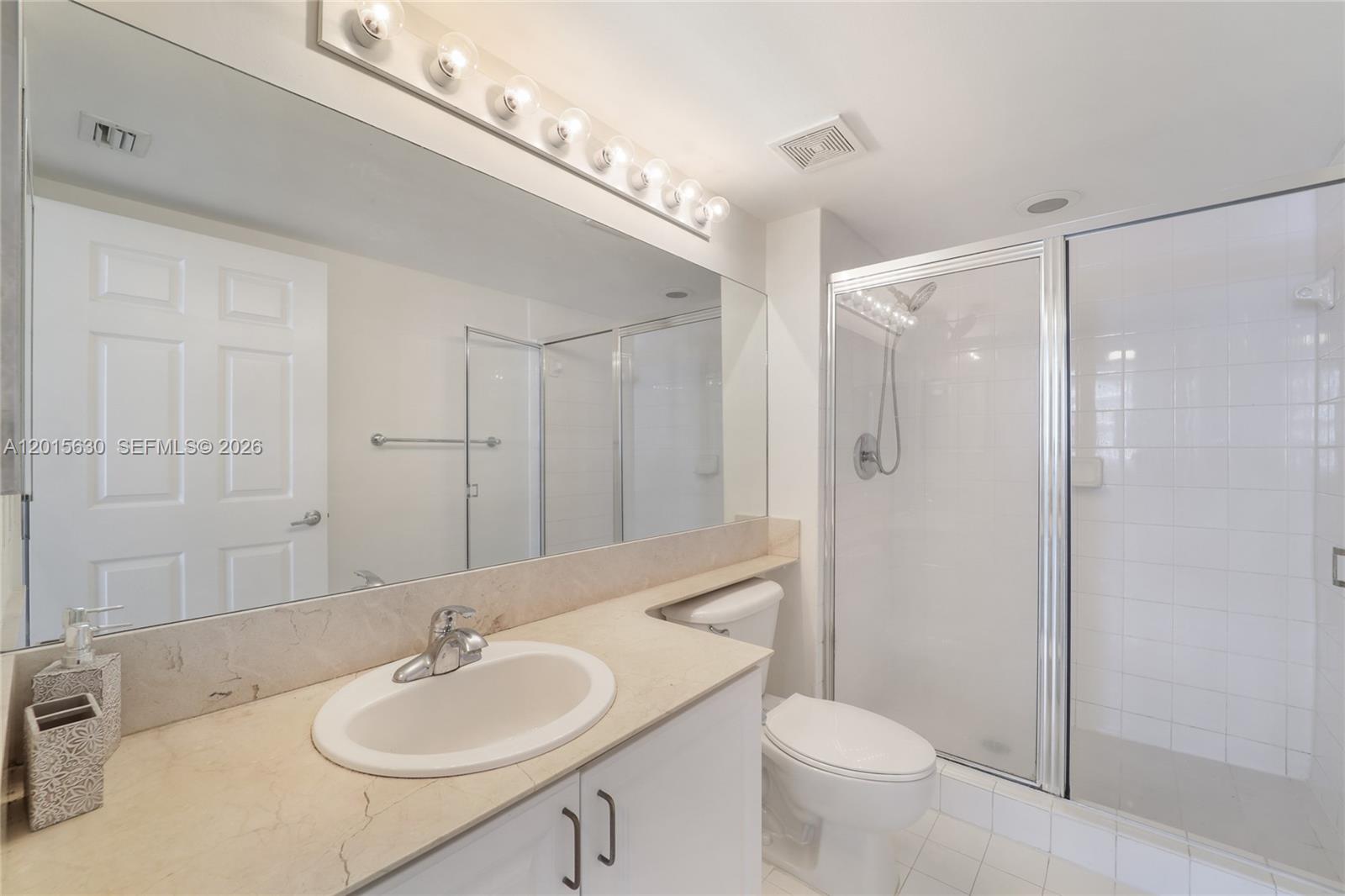 1155 BRICKELL BAY DR #1602, Miami FL 33131