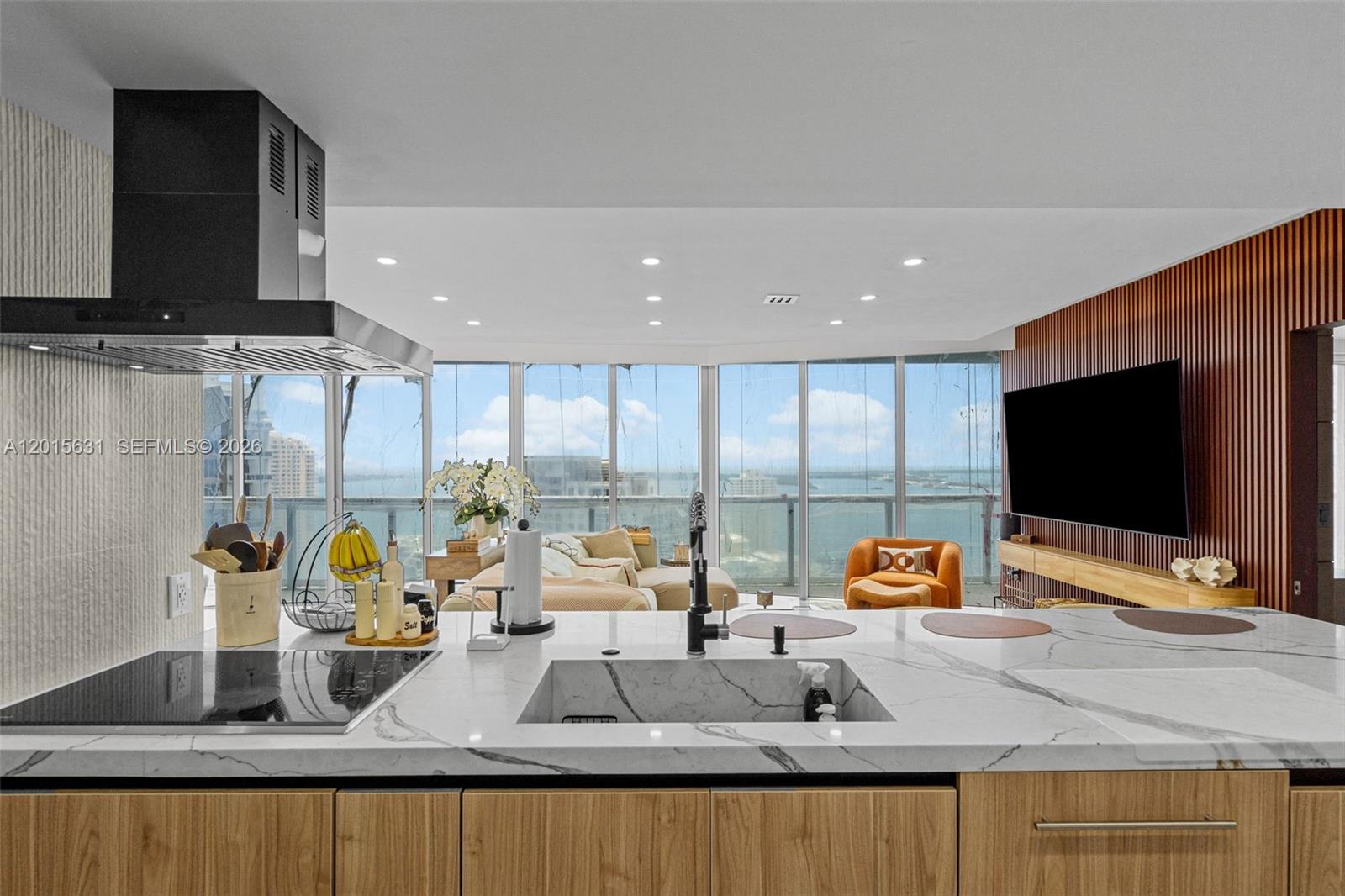 465 Brickell Ave #3301, Miami FL 33131