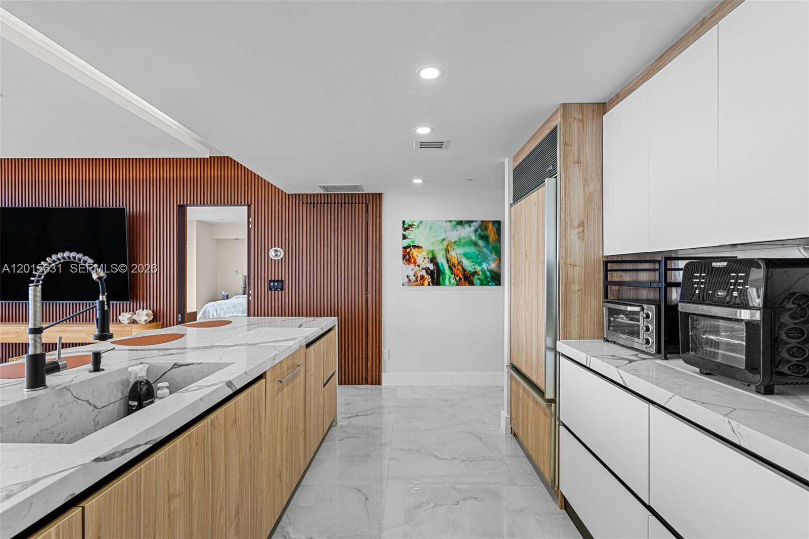 465 Brickell Ave #3301, Miami FL 33131