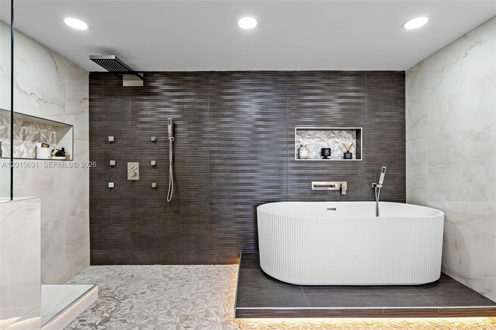 465 Brickell Ave #3301, Miami FL 33131
