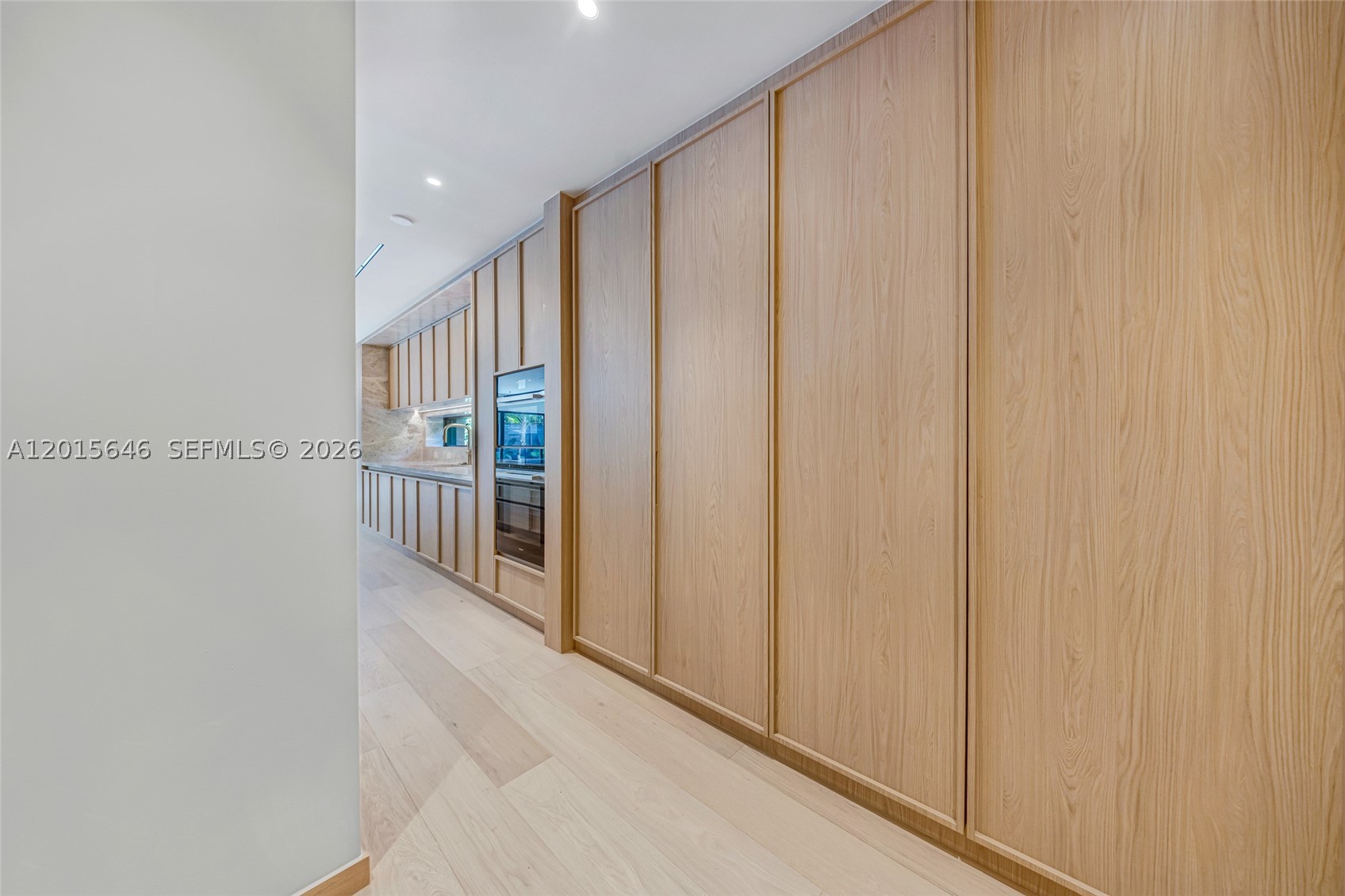 72 W Shore Dr W, Miami FL 33133