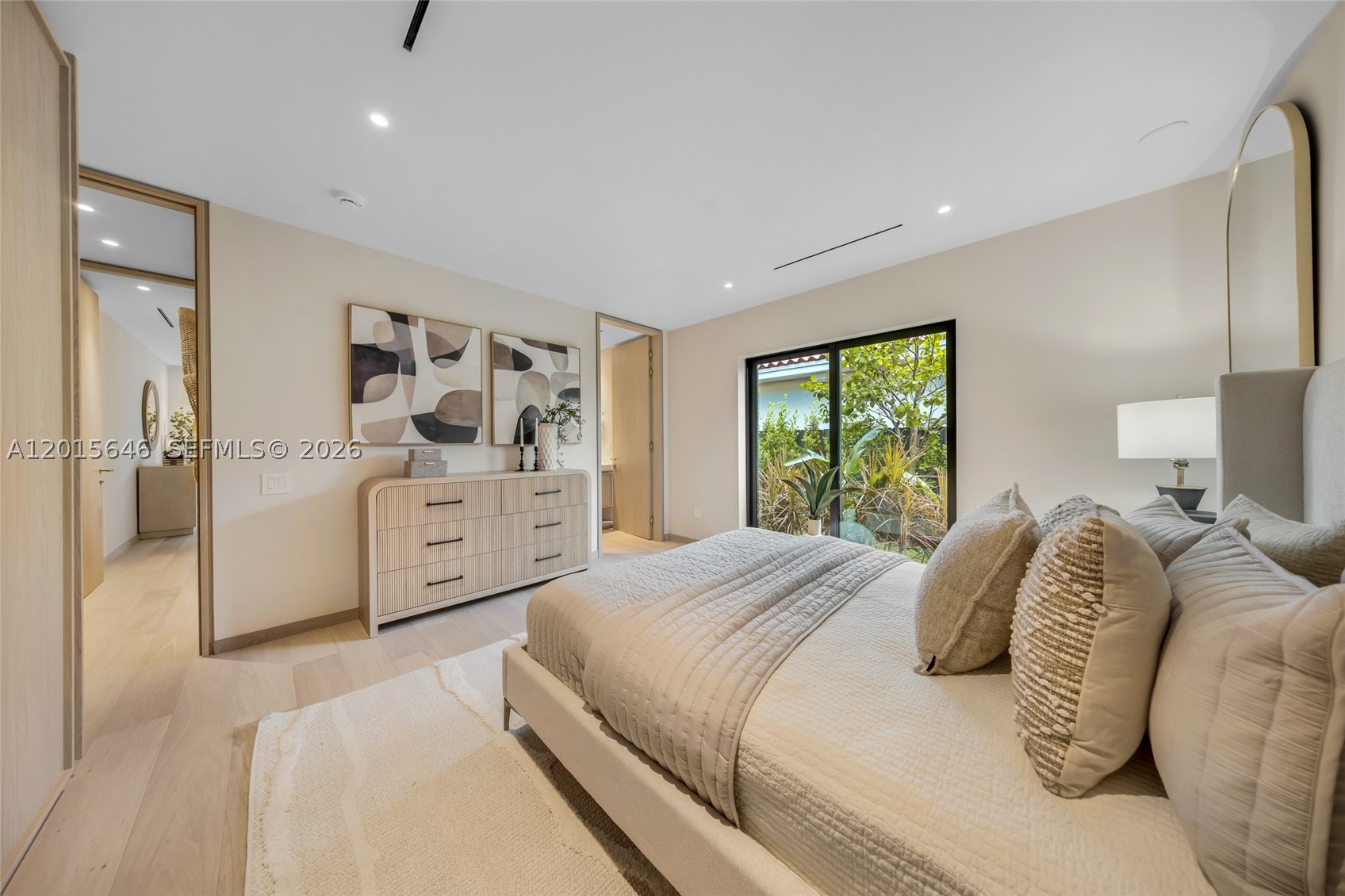 72 W Shore Dr W, Miami FL 33133