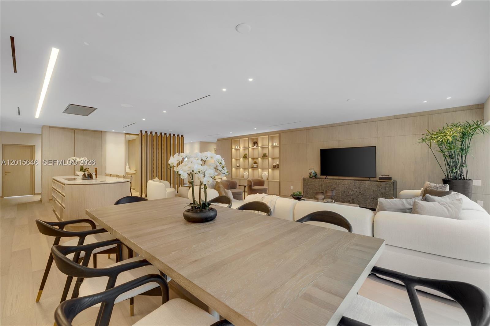 72 W Shore Dr W, Miami FL 33133