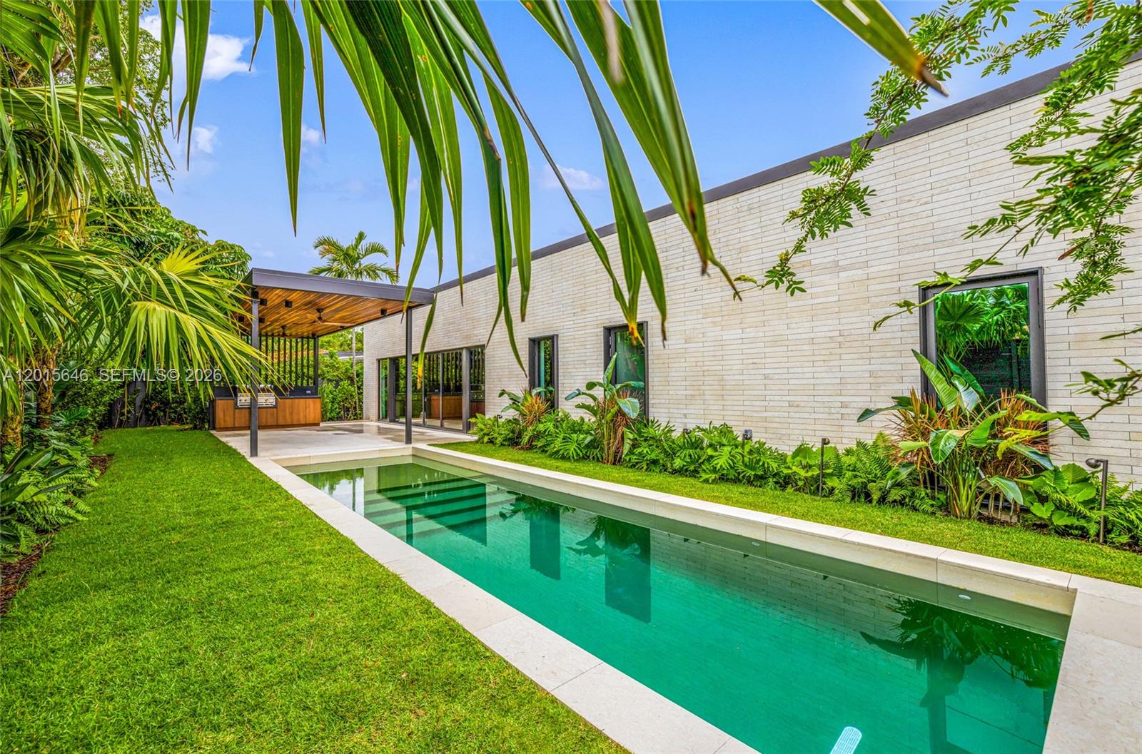 72 W Shore Dr W, Miami FL 33133