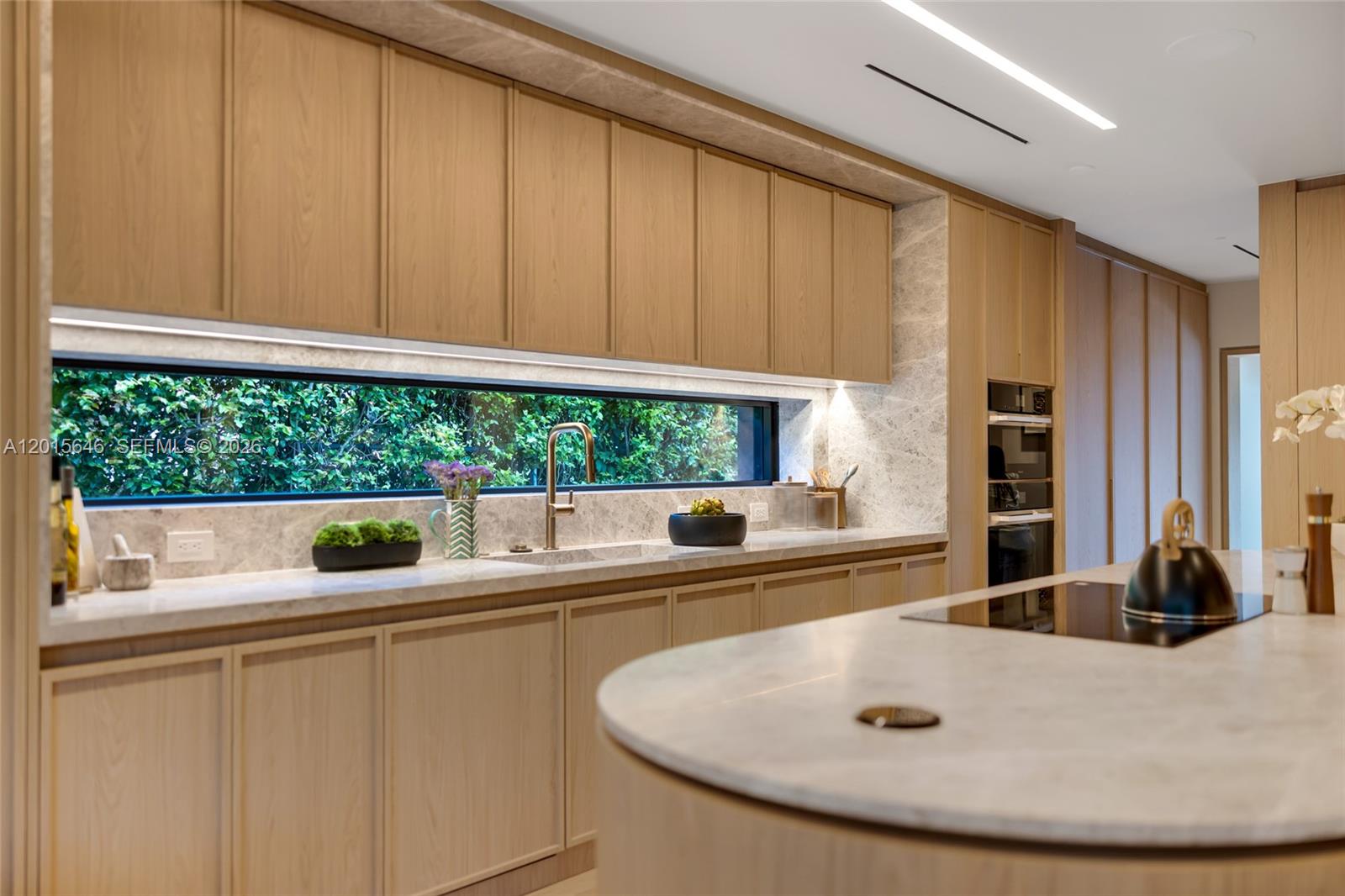 72 W Shore Dr W, Miami FL 33133