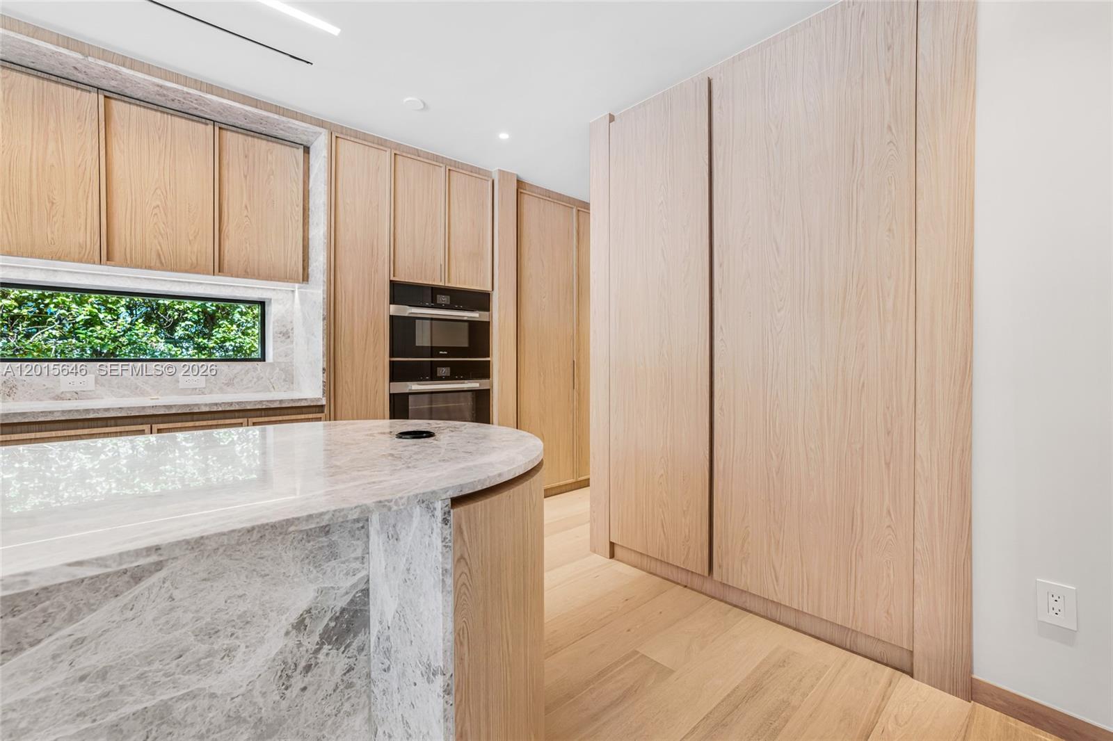72 W Shore Dr W, Miami FL 33133