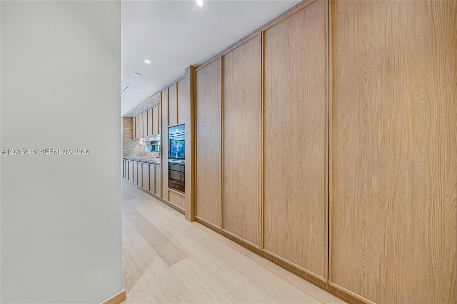 72 W Shore Dr W, Miami FL 33133