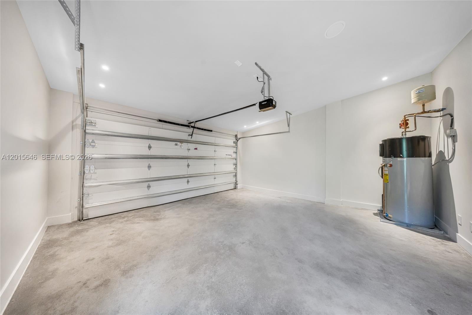 72 W Shore Dr W, Miami FL 33133