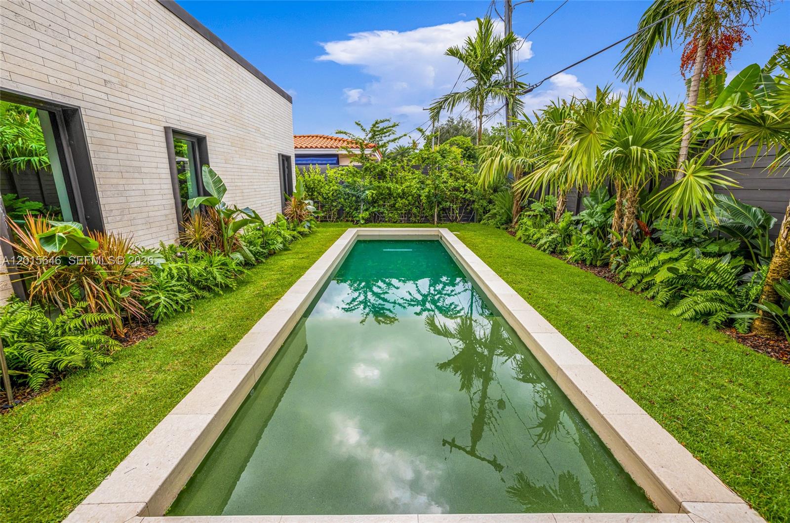 72 W Shore Dr W, Miami FL 33133