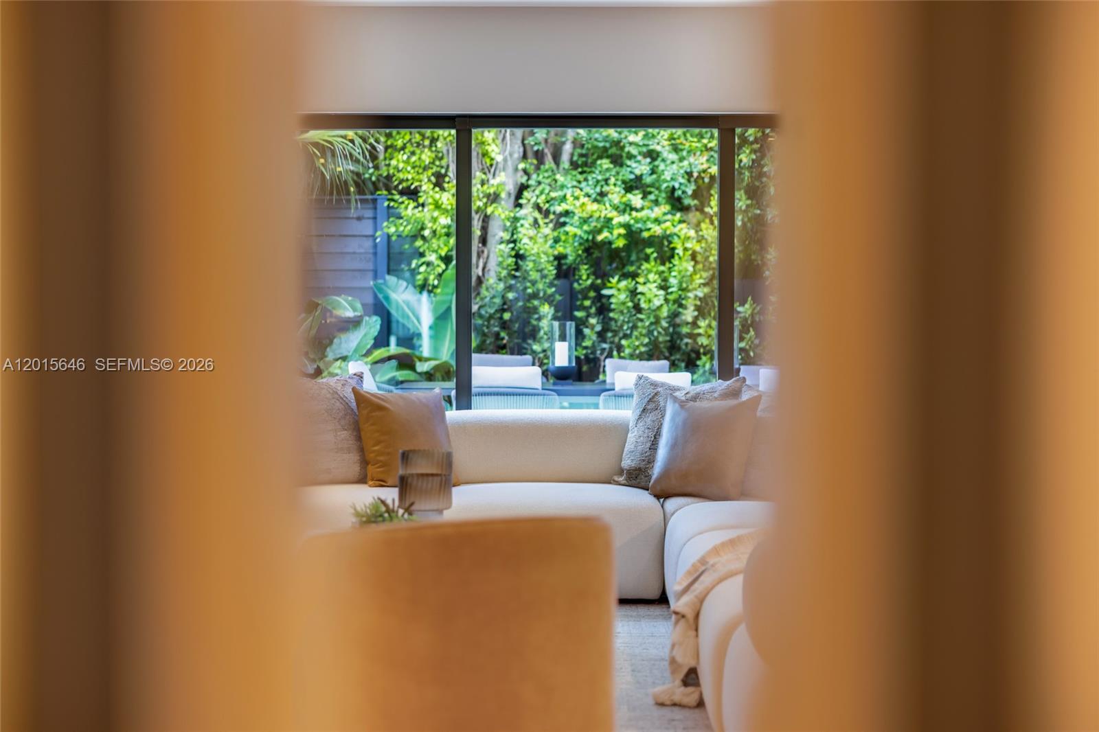 72 W Shore Dr W, Miami FL 33133