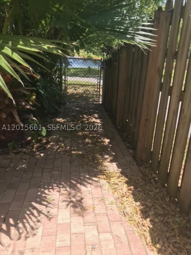 10135 SW 156th Ave, Miami FL 33196