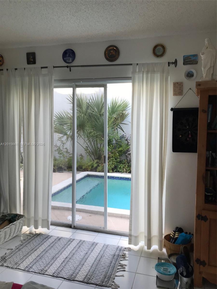 10135 SW 156th Ave, Miami FL 33196