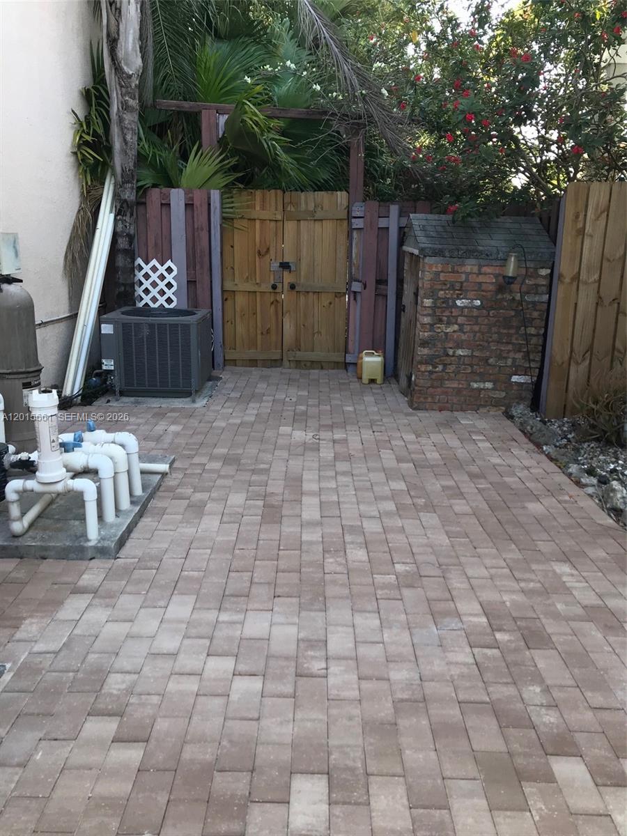 10135 SW 156th Ave, Miami FL 33196