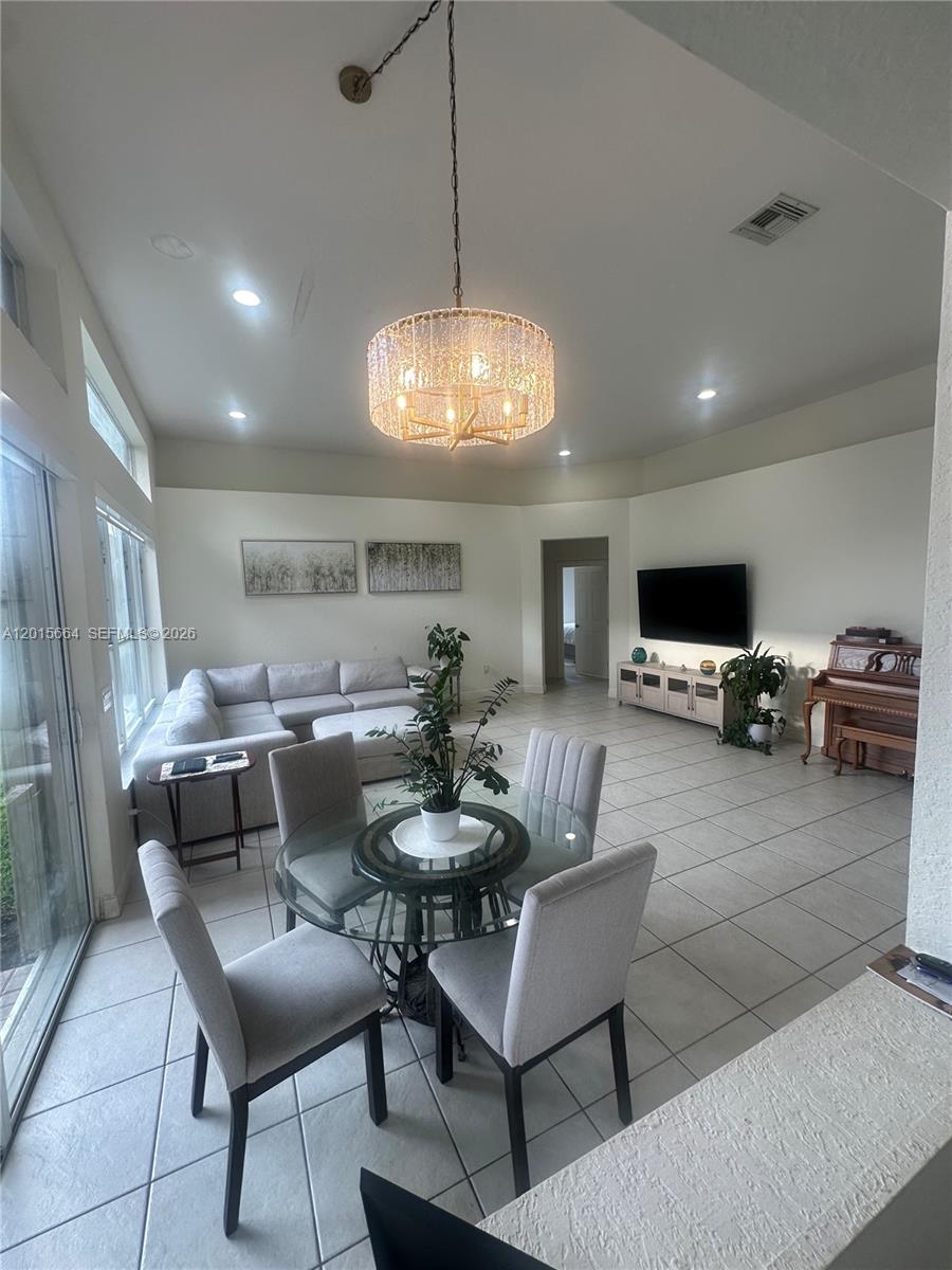 18571 SW 44th St, Miramar FL 33029