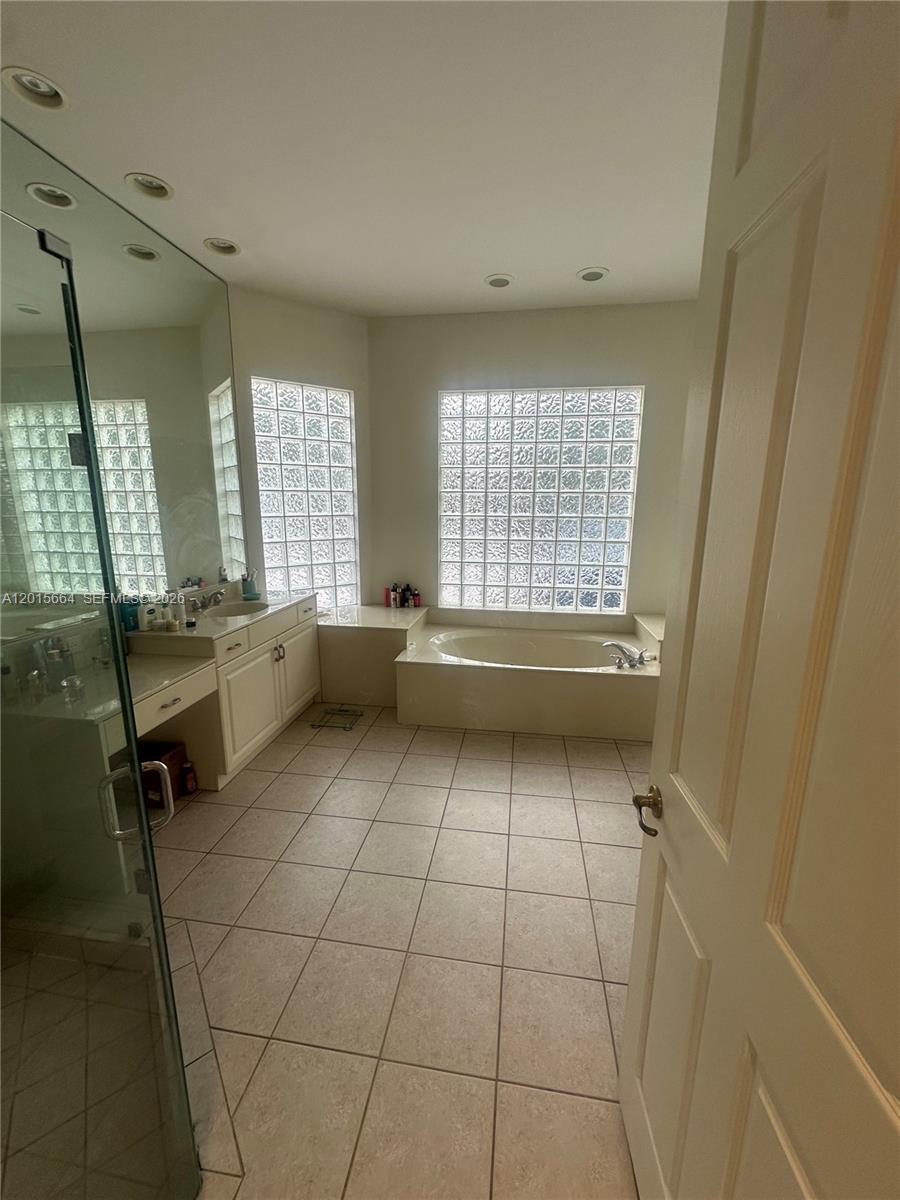18571 SW 44th St, Miramar FL 33029