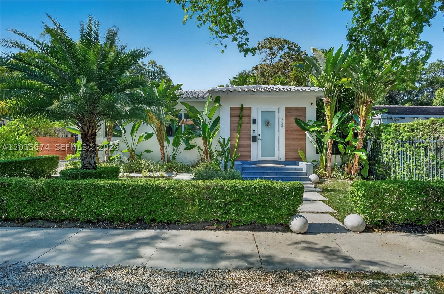 725 NE 81st St, Miami FL 33138