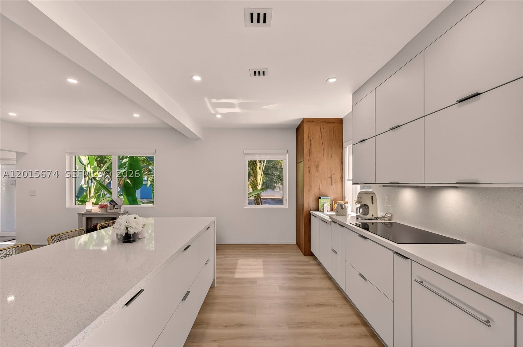 725 NE 81st St, Miami FL 33138
