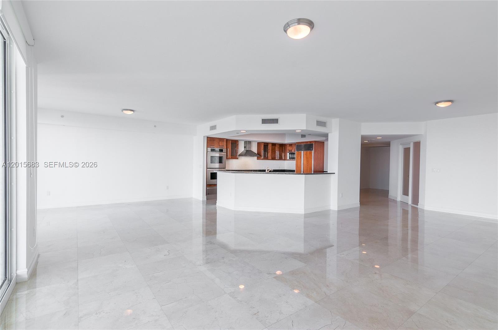 Aventura FL 33160 - A12015683