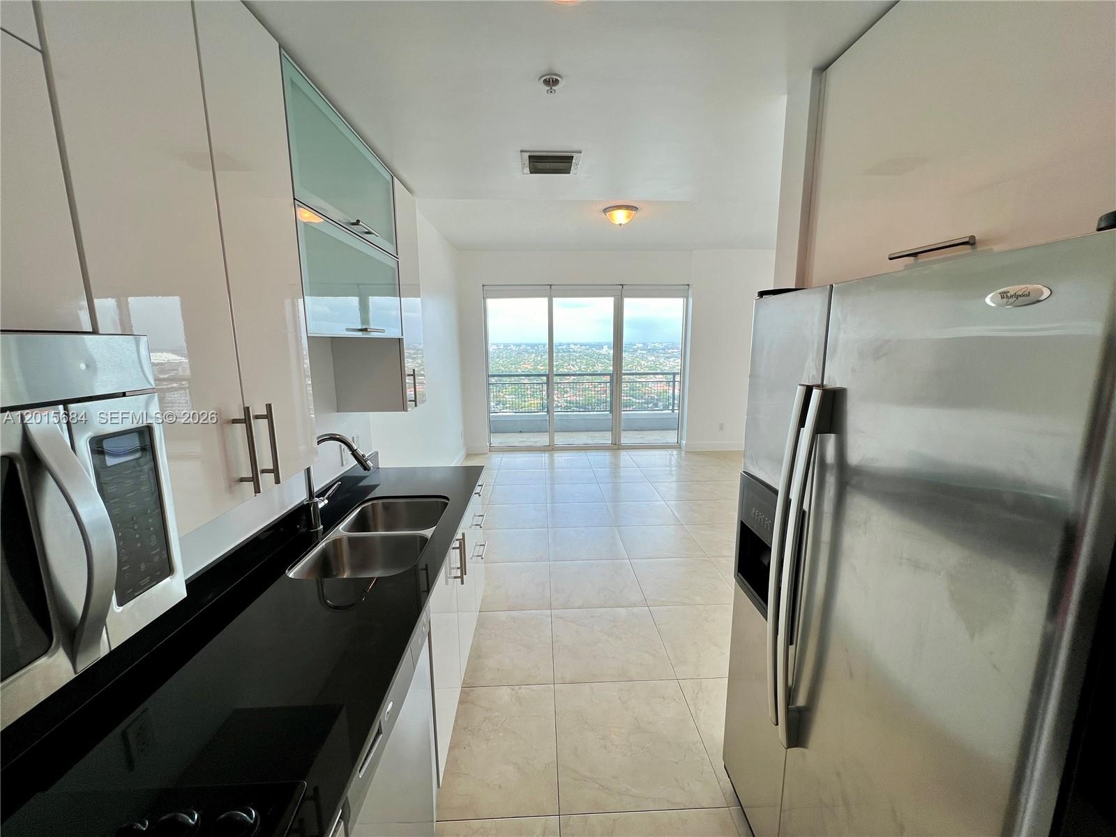 60 SW 13th St #3609, Miami FL 33130