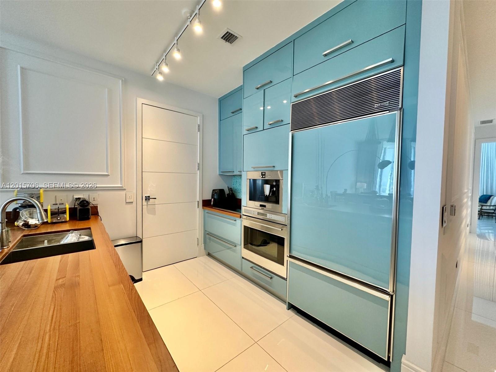 15811 Collins Ave #3302, Sunny Isles Beach FL 33160