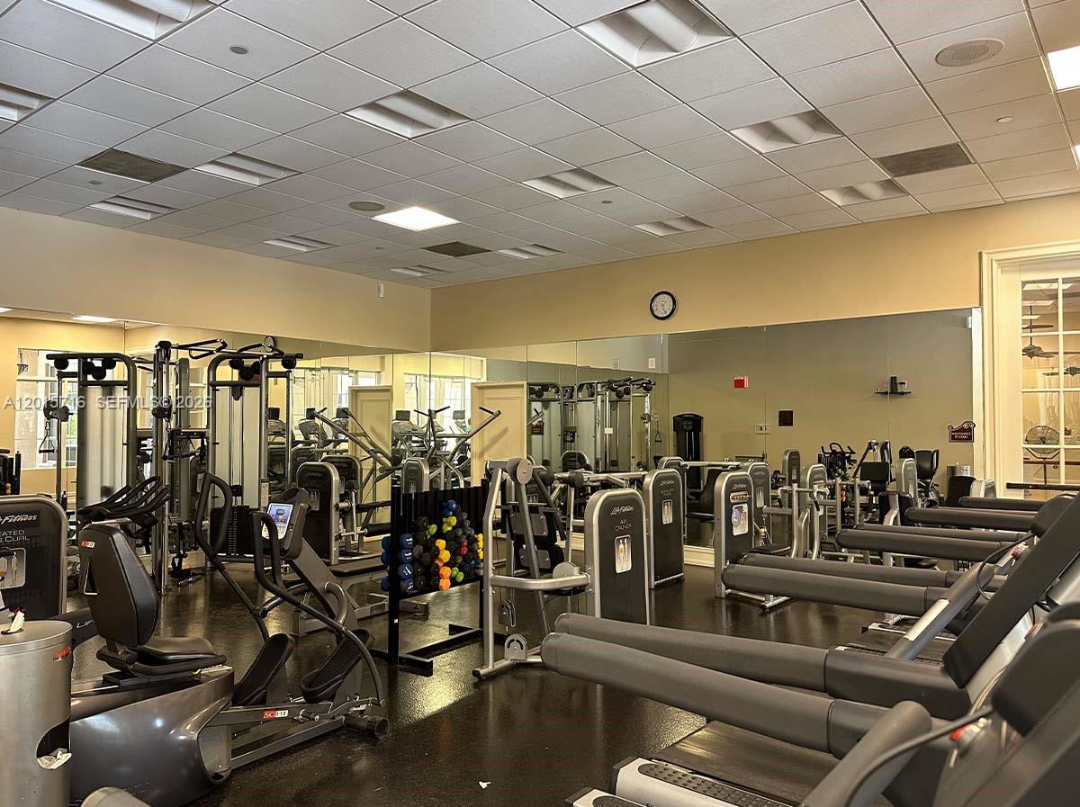 16101 Emerald Estates Dr #254, Weston FL 33331