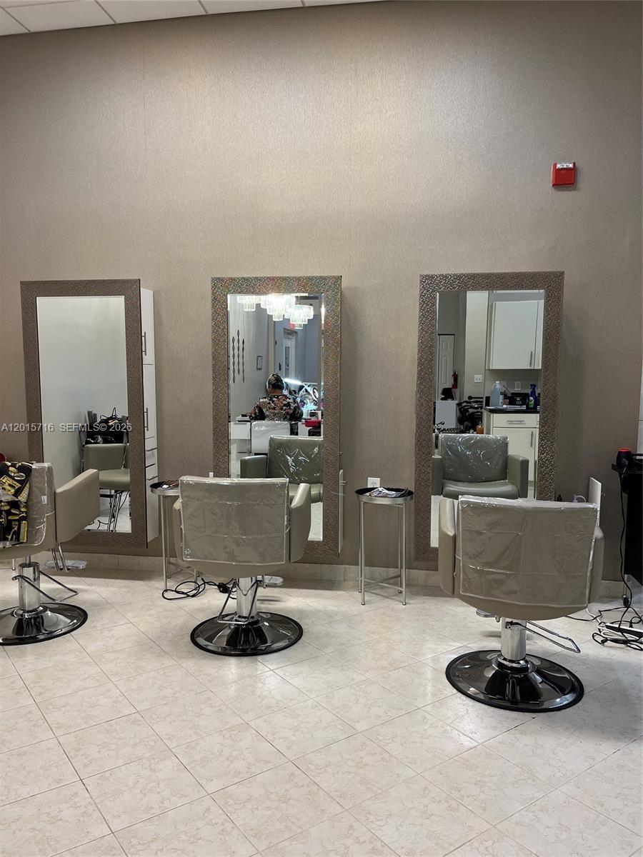 16101 Emerald Estates Dr #254, Weston FL 33331